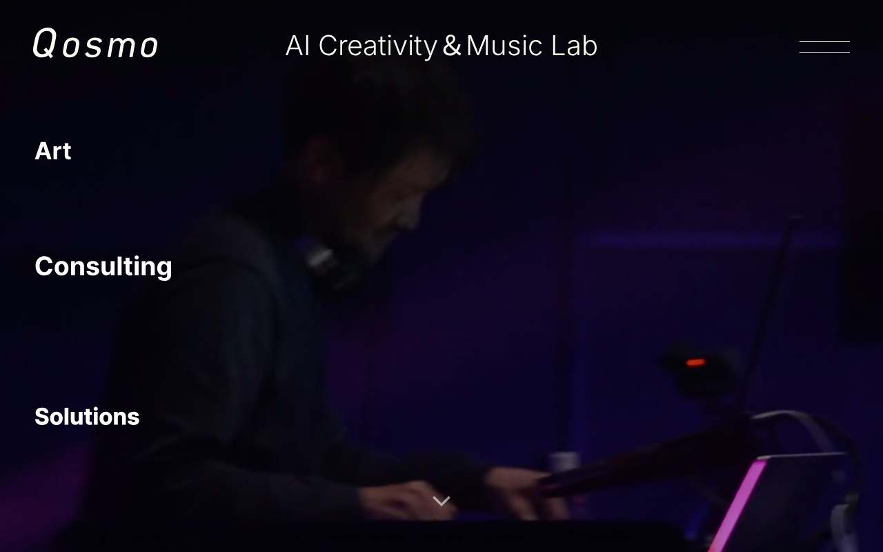 Screenshot of qosmo.jp as our browser saw it